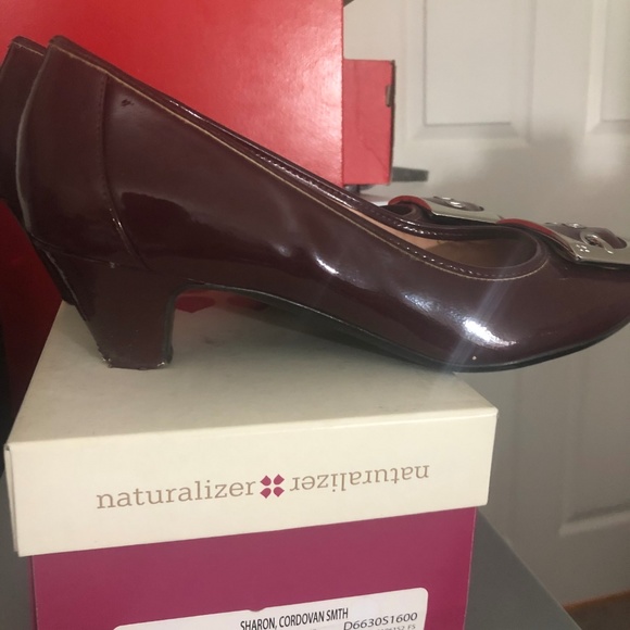 Naturalizer patent leather pump reddish brown - Picture 3 of 4